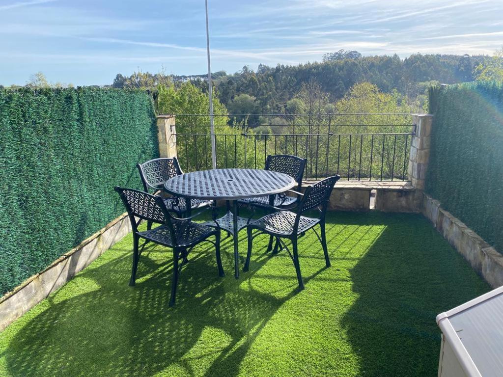 Apartamento En Complejo Residencial Rovacias Comillas Bagian luar foto